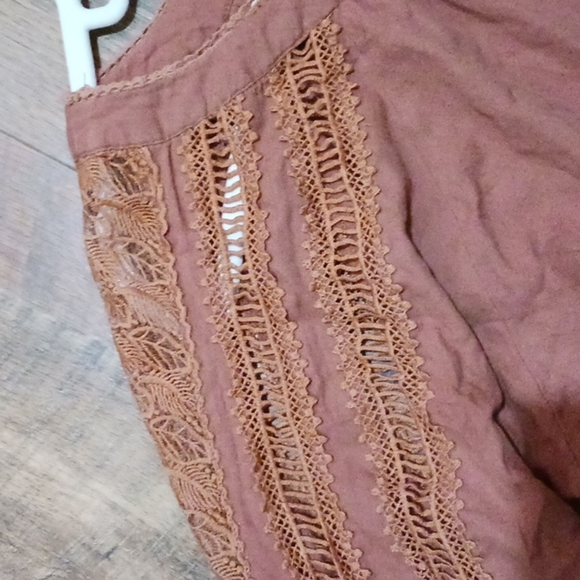 Sundance Crochet Embroidered Boho 3/4 Sleeve Top - Picture 6 of 7